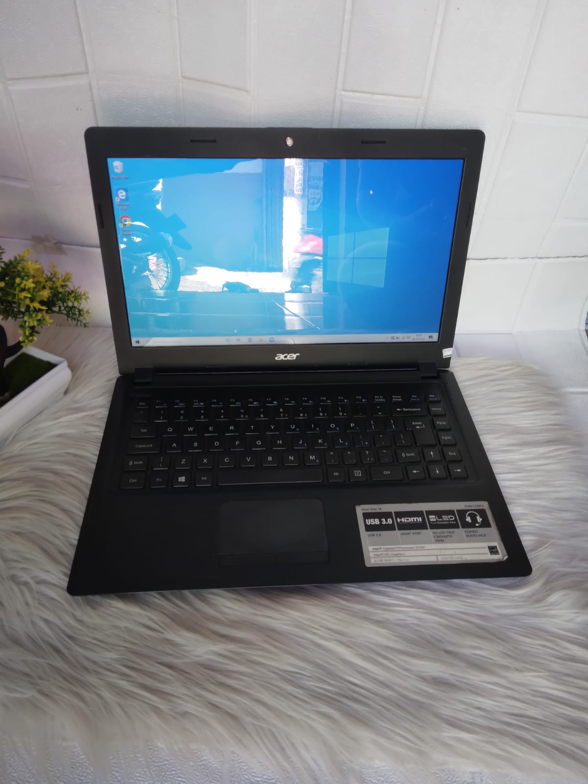 Laptop Acer Aspire One Z Intel N Ram Gb Hdd Gb