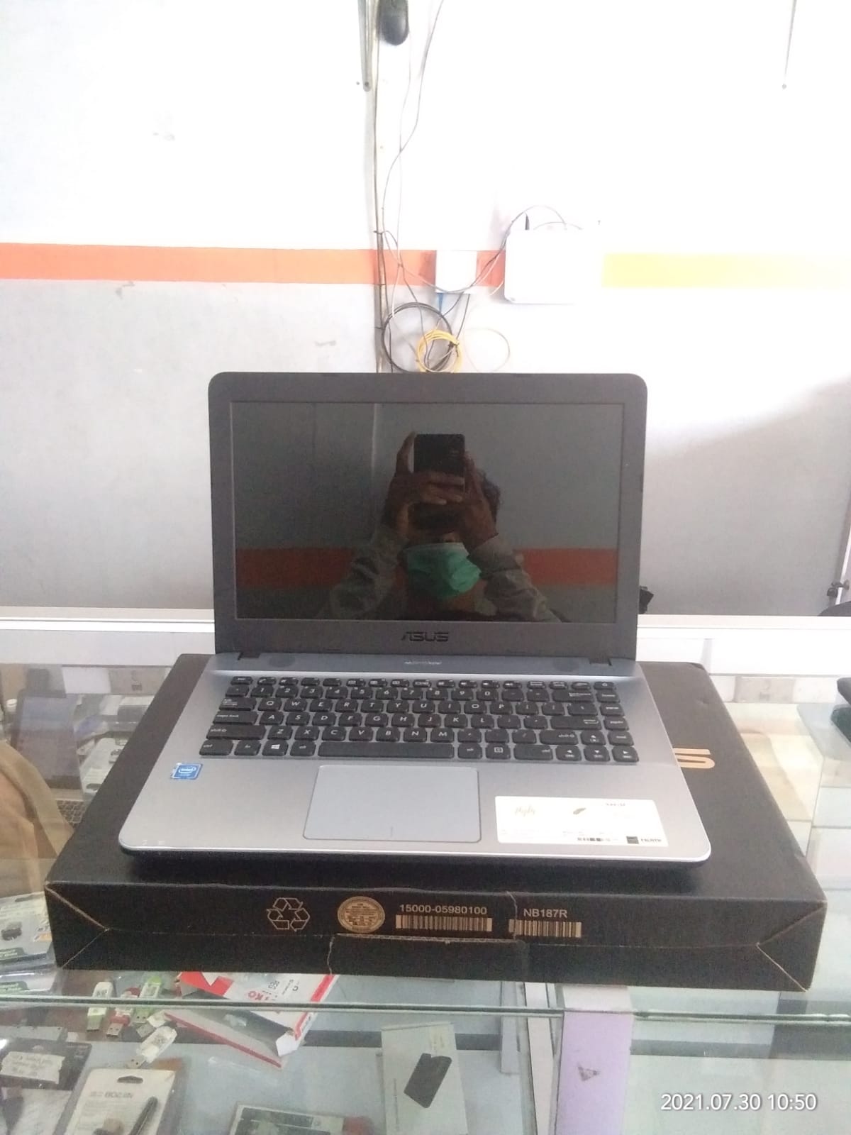 Laptop Mulus, Like New, Segel, Asus X441M Stok 2 | Intel N4000 | RAM 4 GB | HDD 1000 GB | Garansi Pabrik s/d 21 Oktober 2021