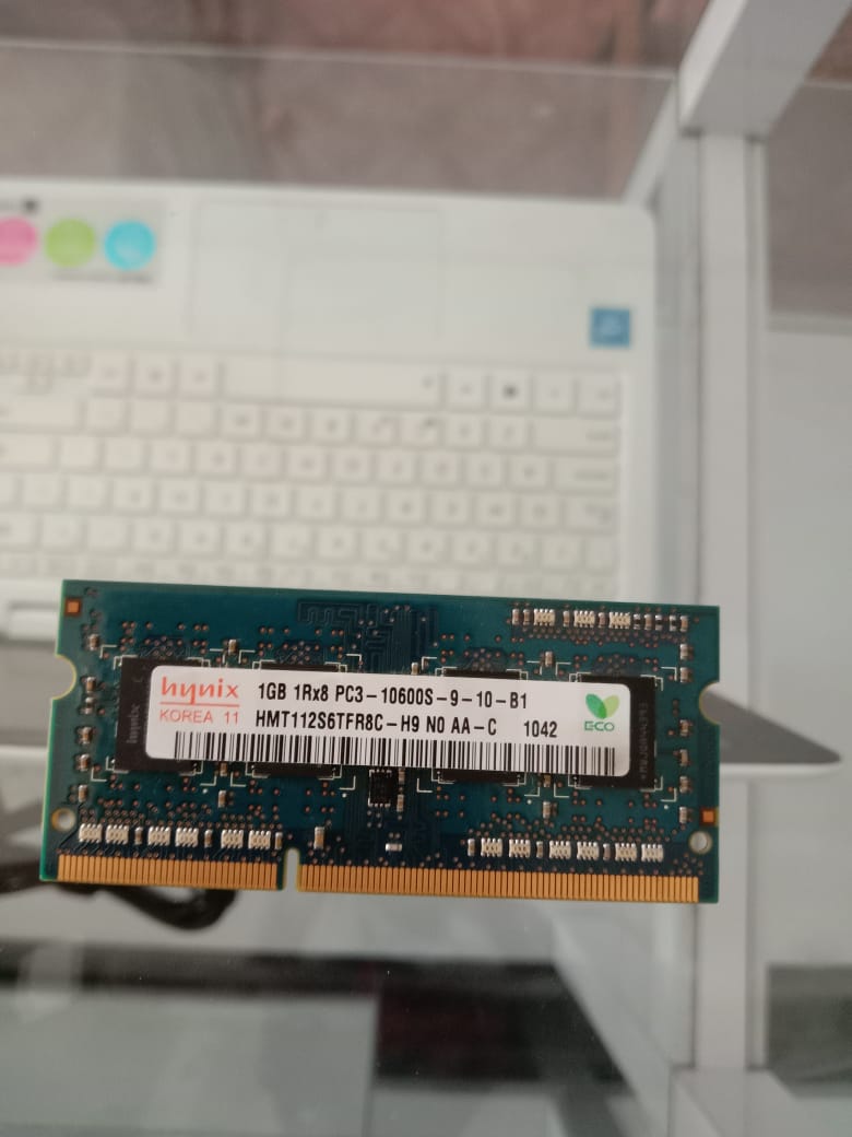 Ram DDR3    1 GB