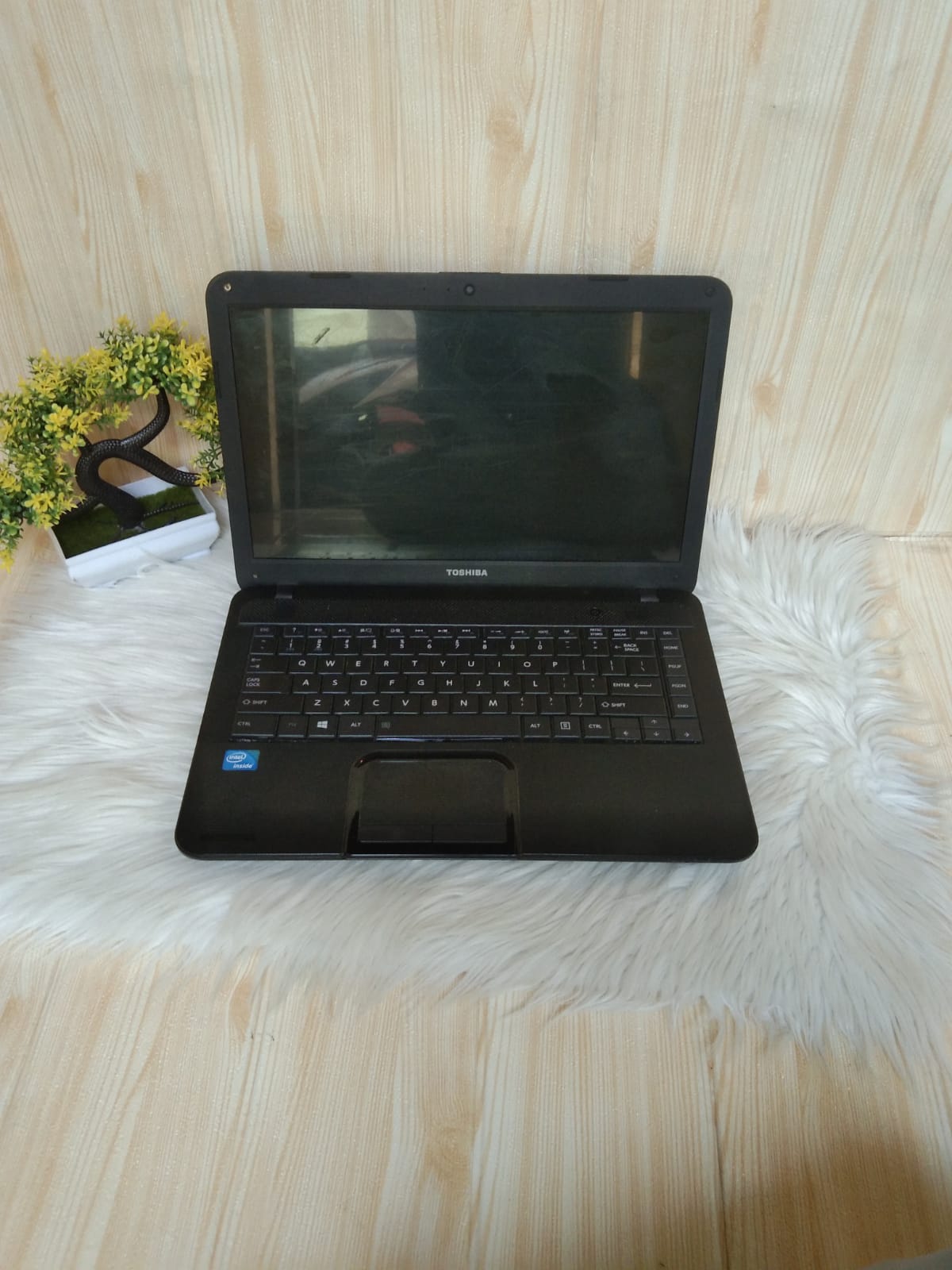 Laptop Toshiba C800 | Intel B830 | RAM 4 GB | HDD 320 GB