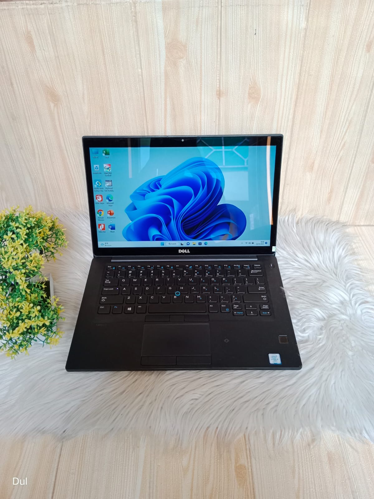 Laptop Dell Latitude E7480 | Intel Core i5 Kabylake – 7300U | RAM 8 GB | SSD 256 GB | TOUCHSCREEN | KEYBOARD NYALA