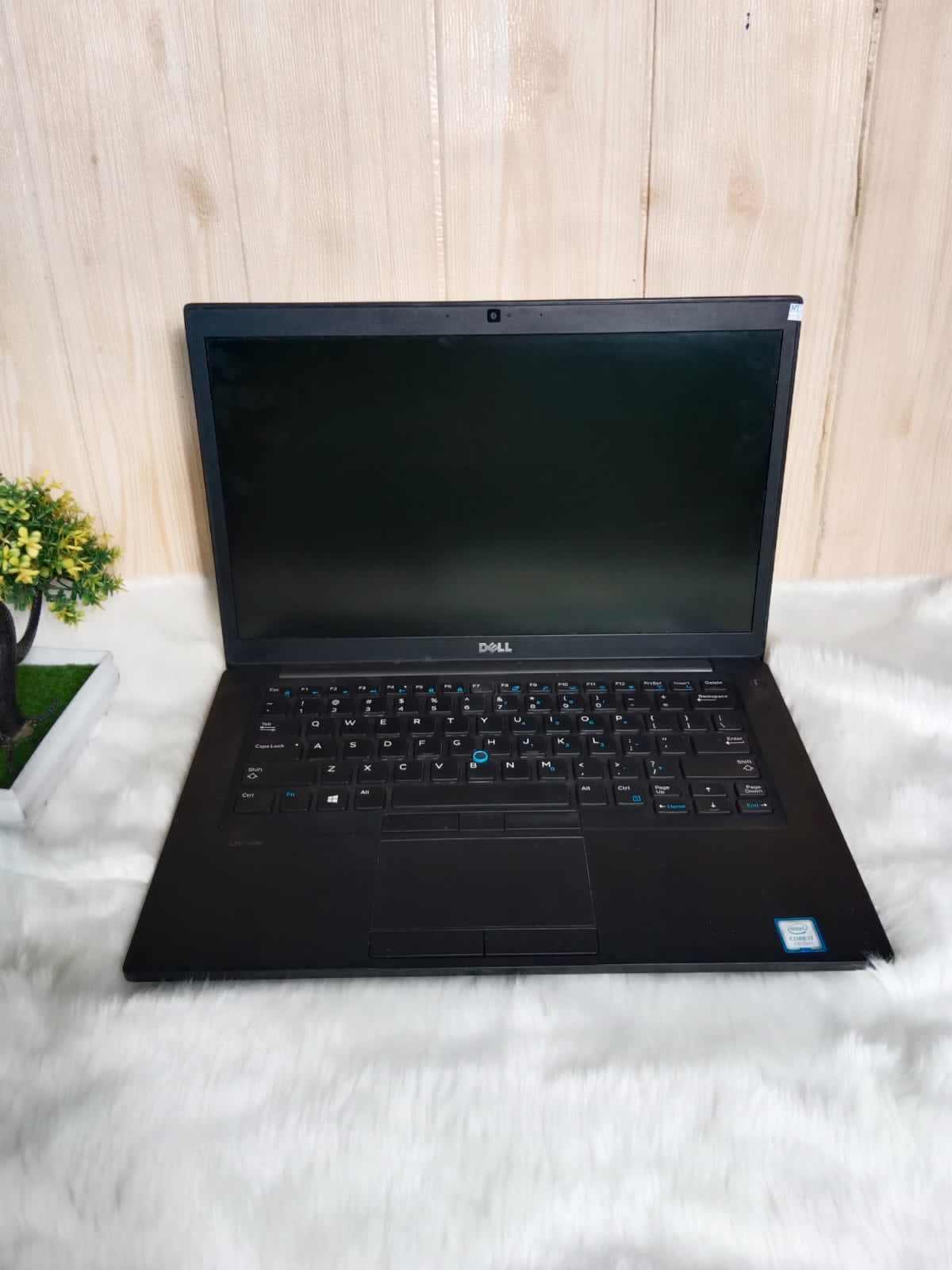 Laptop Dell Latitude 7480 | Intel Core i7 Kabylake – 7600U | RAM 8 GB | SSD 256 GB