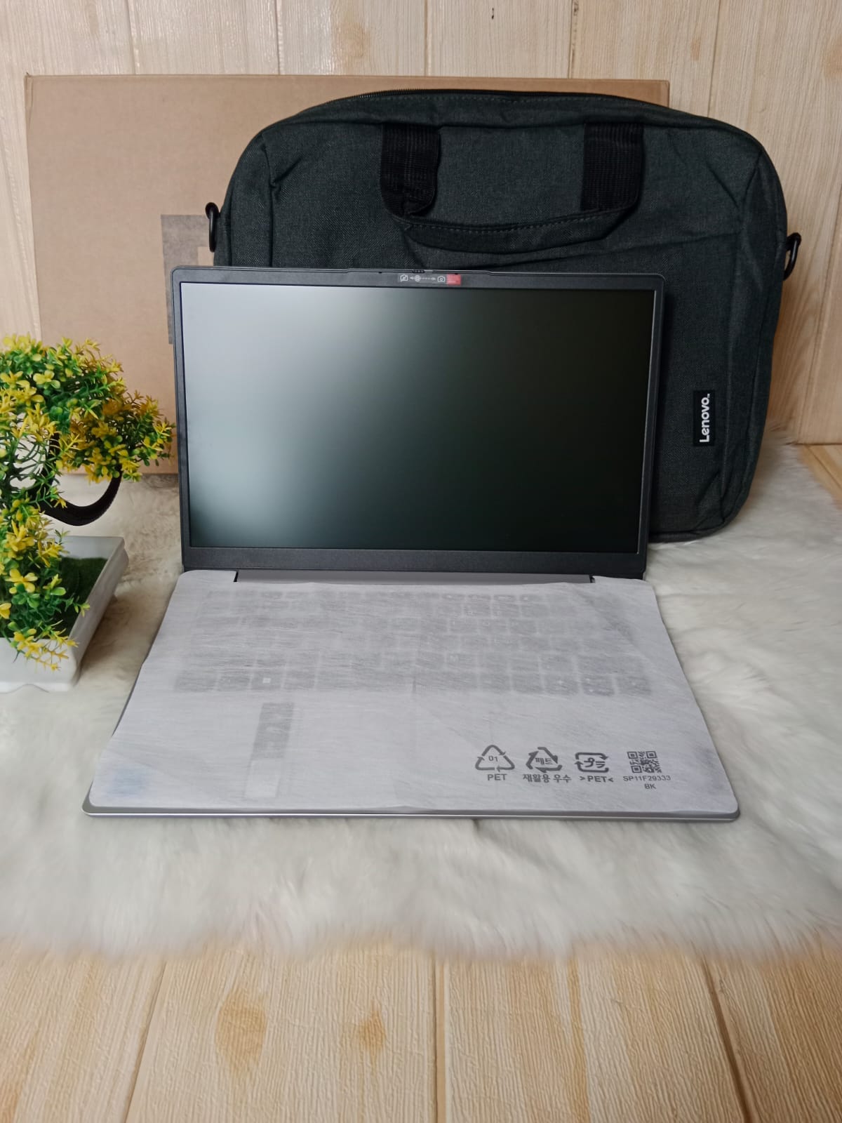 Laptop Lenovo Ideapad Slim 1 14IGL7 | Intel N4020 | RAM 8 GB | SSD 512 GB | Garansi Pabrik s/d 12 September 2024