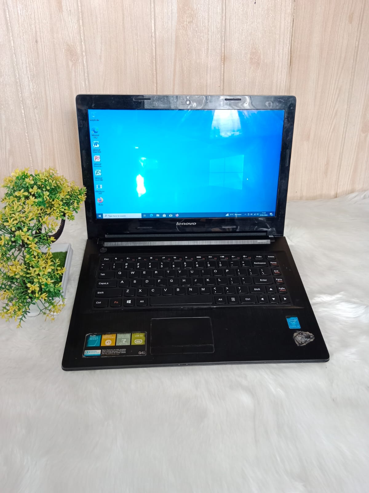 Laptop Lenovo G40-70 | INTEL Core i3 Haswell – 4030U | RAM 4 GB | HDD 500 GB | SSD 128 GB