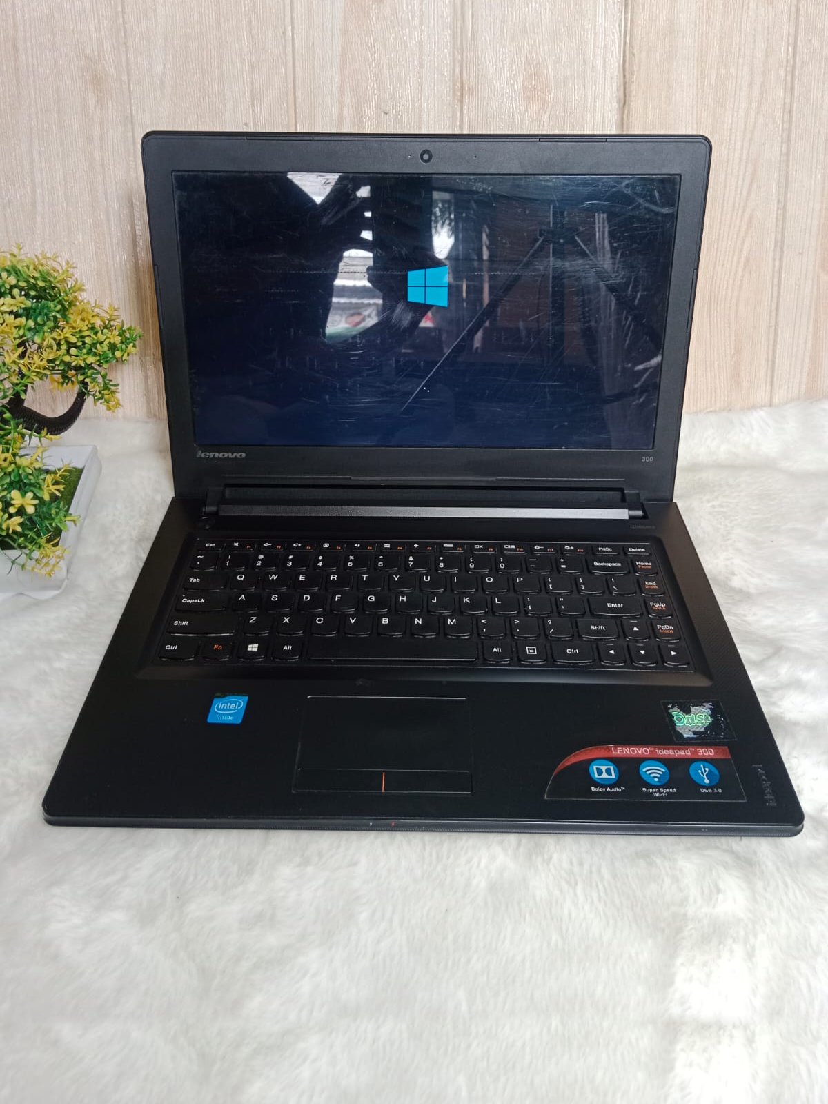 Laptop Lenovo Ideapad 300-14IBR | Intel N3150 | RAM 2 GB | HDD 500 GB | SSD 128 GB