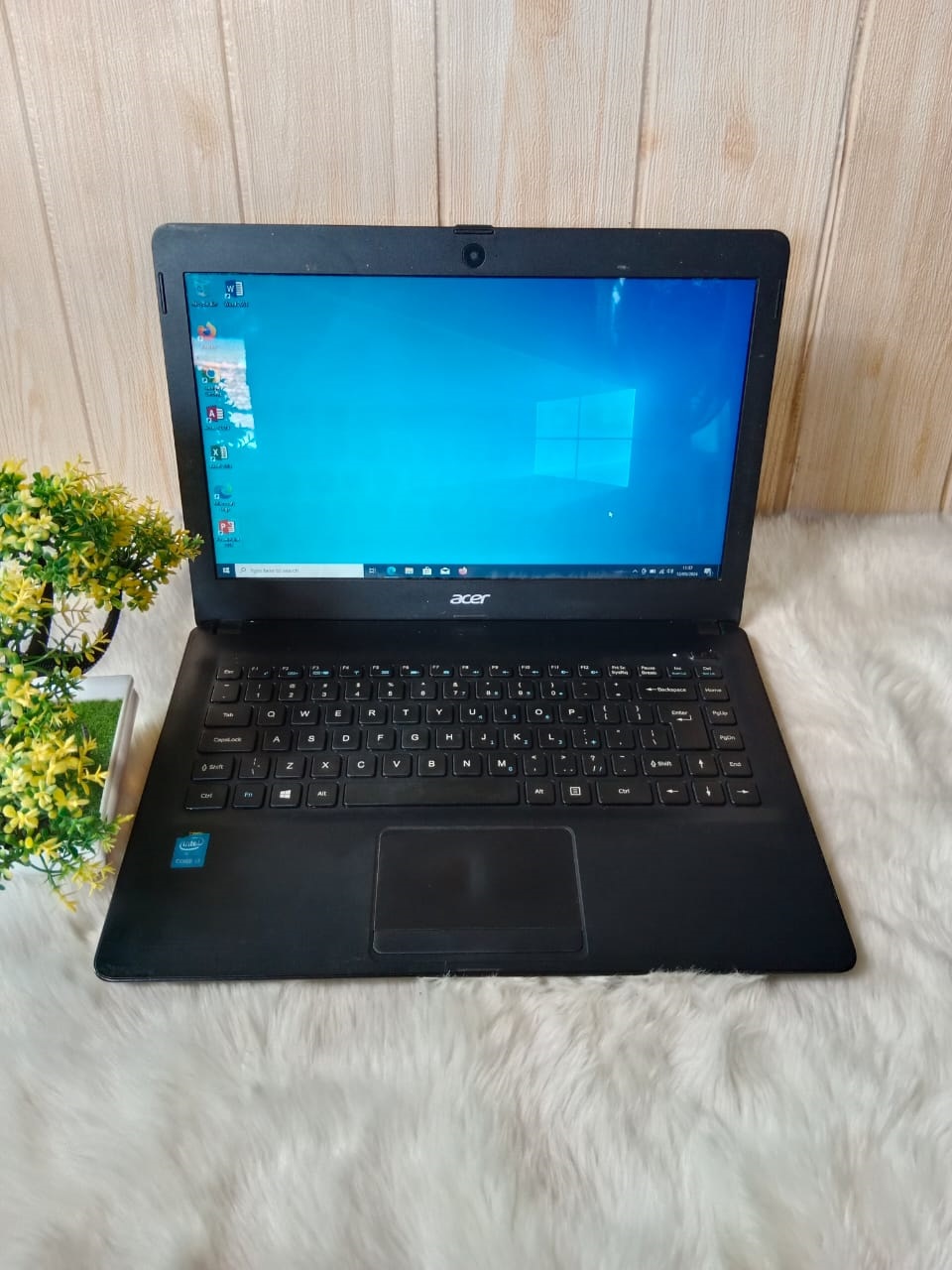 Laptop Acer One 14 Z1402-38GR | Intel Core i3 Broadwell – 5005U | RAM 4 GB | HDD 500 GB | SSD 128 GB
