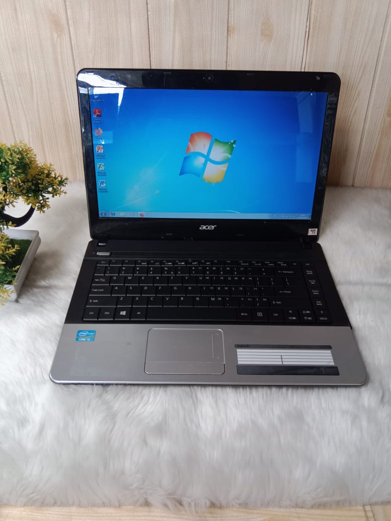 Laptop Acer Aspire E1-471 | Intel Core i3 Sandy Bridge – 2348M | RAM 4 GB | SSD 128 GB | HDD 500 GB