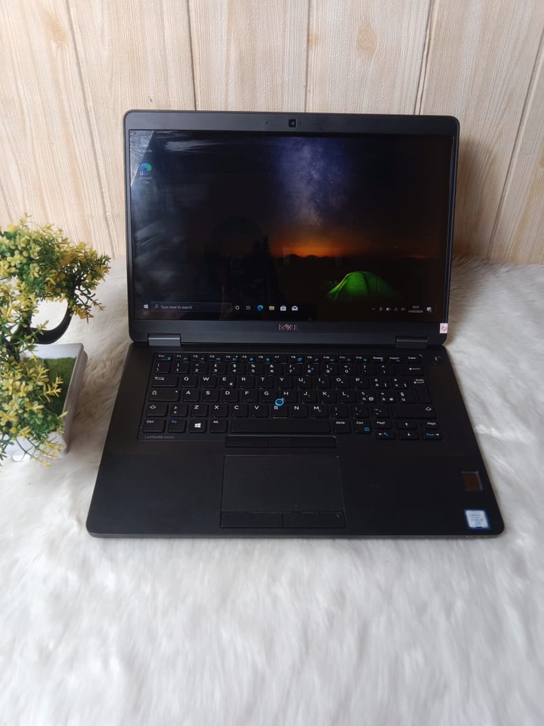 Laptop Dell Latitude E5470 | Intel Core i5 Skylake – 6300U | RAM 4 GB | SSD 128 GB | Touchscreen