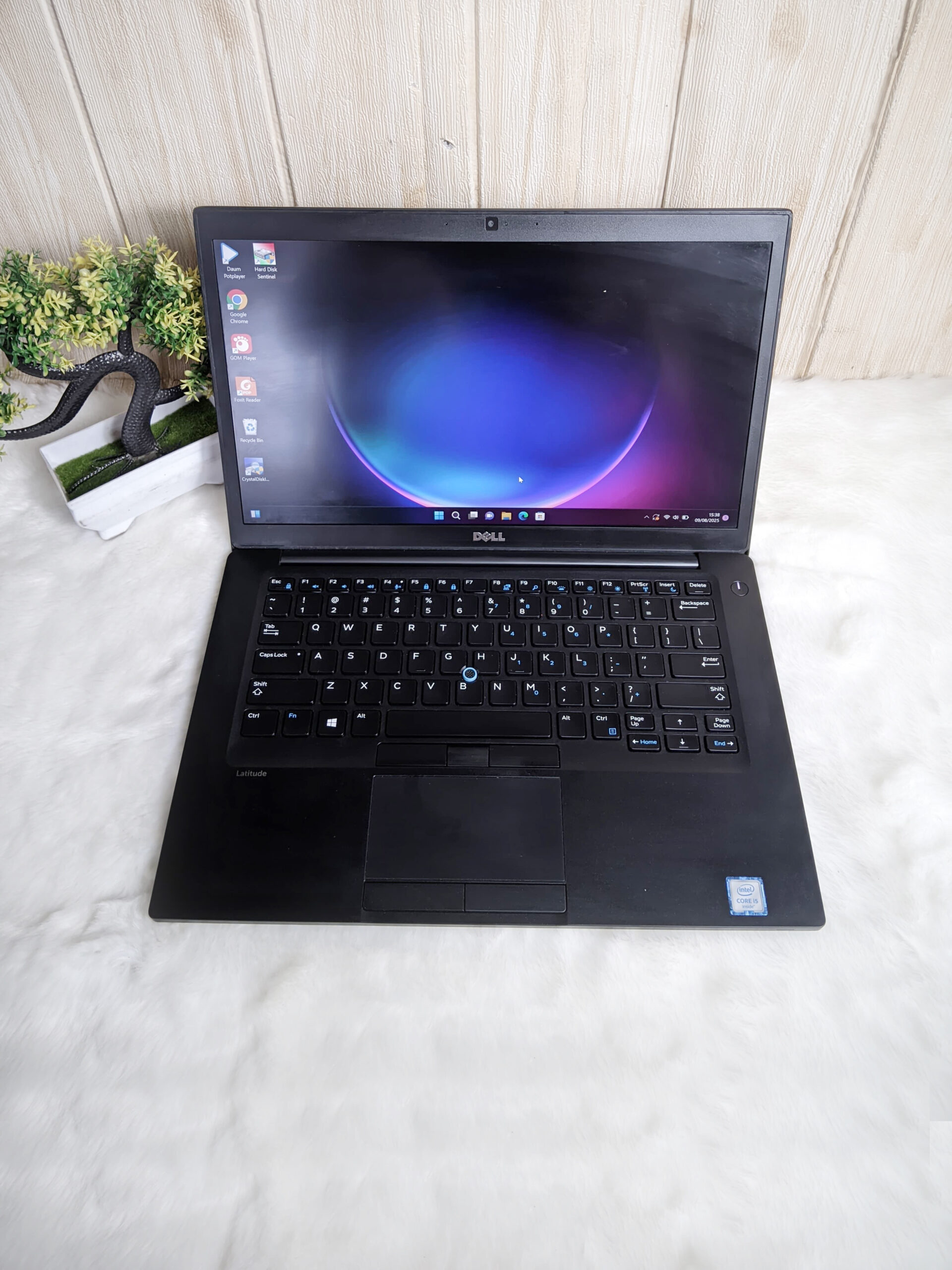 Laptop Dell Latitude 7480 | Intel Core i5 Skylake – 6300U | RAM 8 GB | SSD 256 GB | BACKLIT