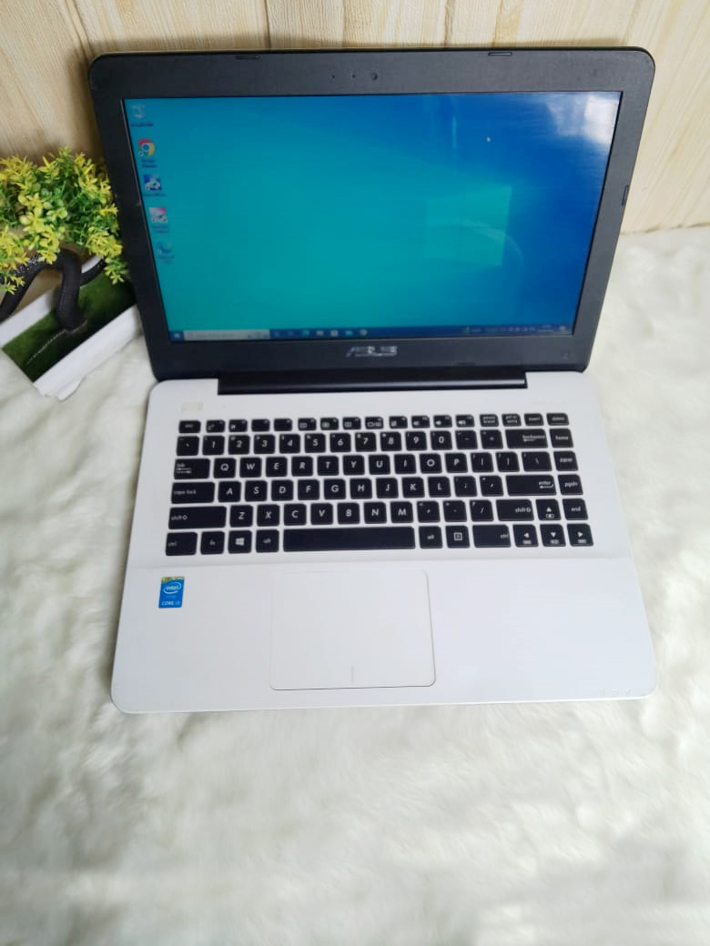 Laptop Asus X455L | Intel Core i3 Haswell – 4005U | RAM 4 GB | HDD 500 GB | SSD 512 GB
