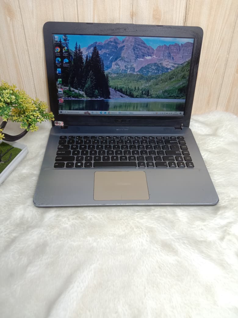 Laptop Asus X441B | AMD A4-9125 | RAM 4 GB | HDD 1000 GB | SSD 128 GB