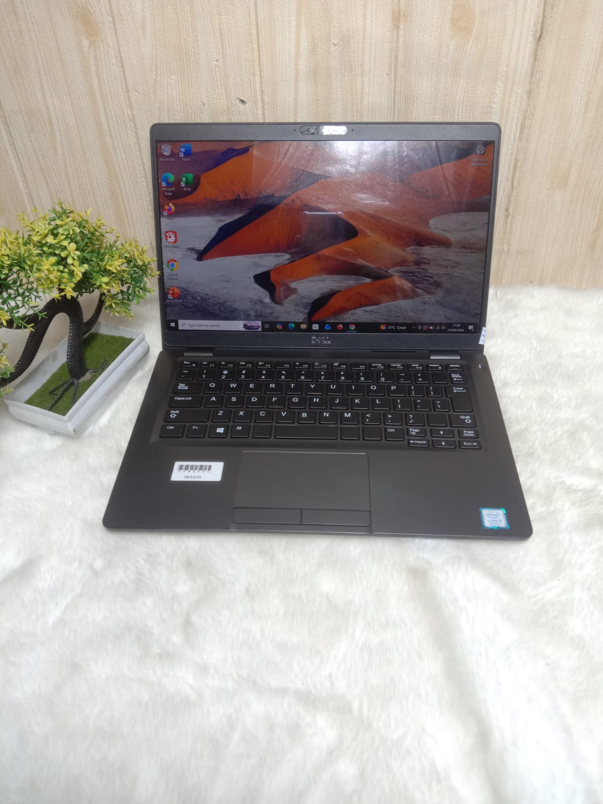 Laptop Dell Latitude 5300 | Intel Core i5 Kabylake R – 8265U | RAM 8 GB | SSD 256 GB