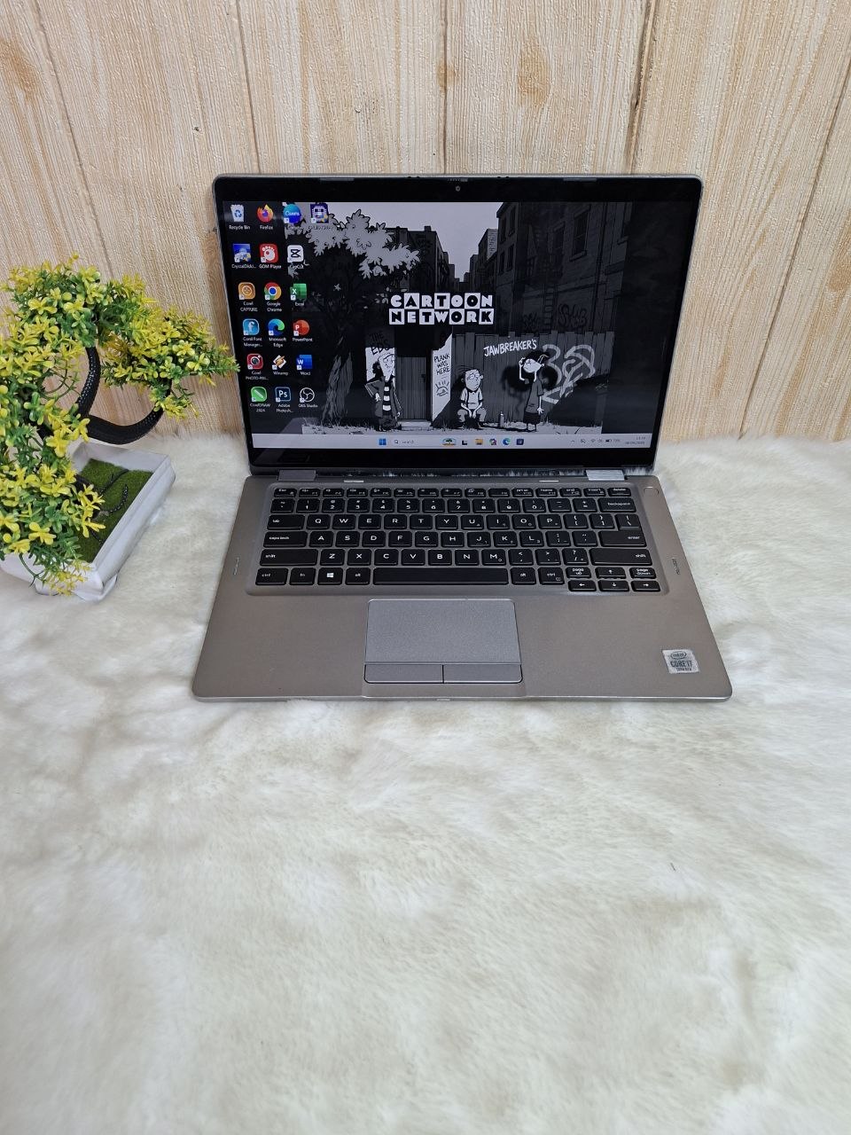 Laptop Dell Latitude 5310 | Intel Core i7 Comet Lake – 10610U | RAM 8 GB | SSD 256 GB | BACKLIT | TOUCHSCREEN